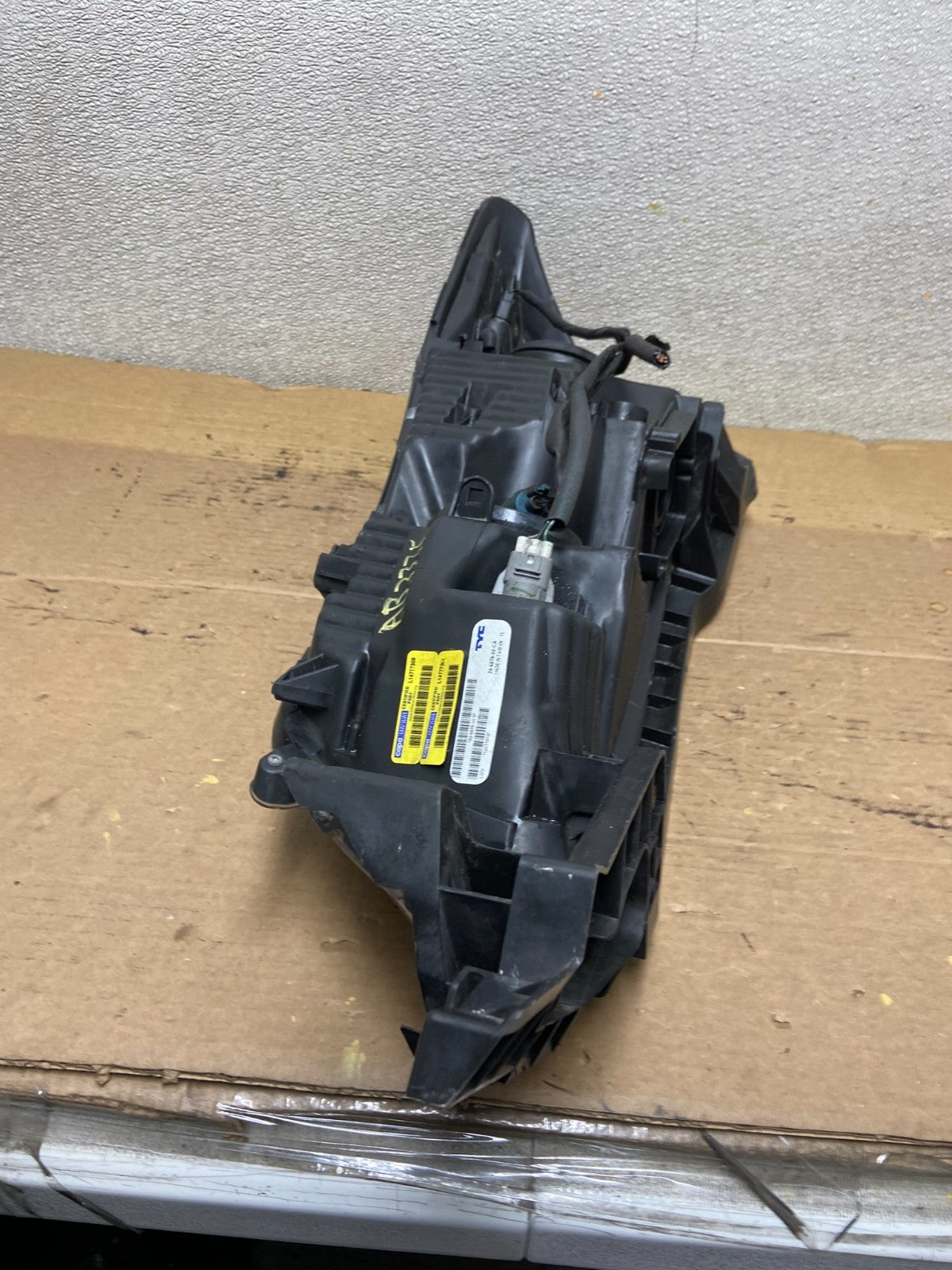 2008 to 2012 Honda Accord Sedan Right Passenger RH Headlight AB3335 DW8
