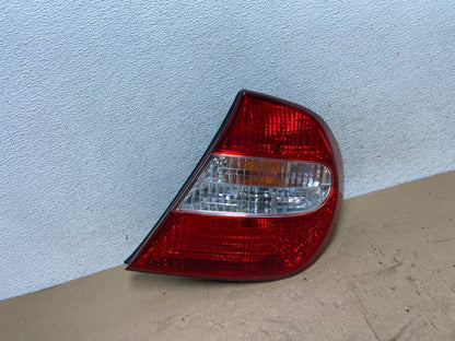 2002 2003 2004 Toyota Camry Tail Light Right Passenger Rh Side AG5504 LK0