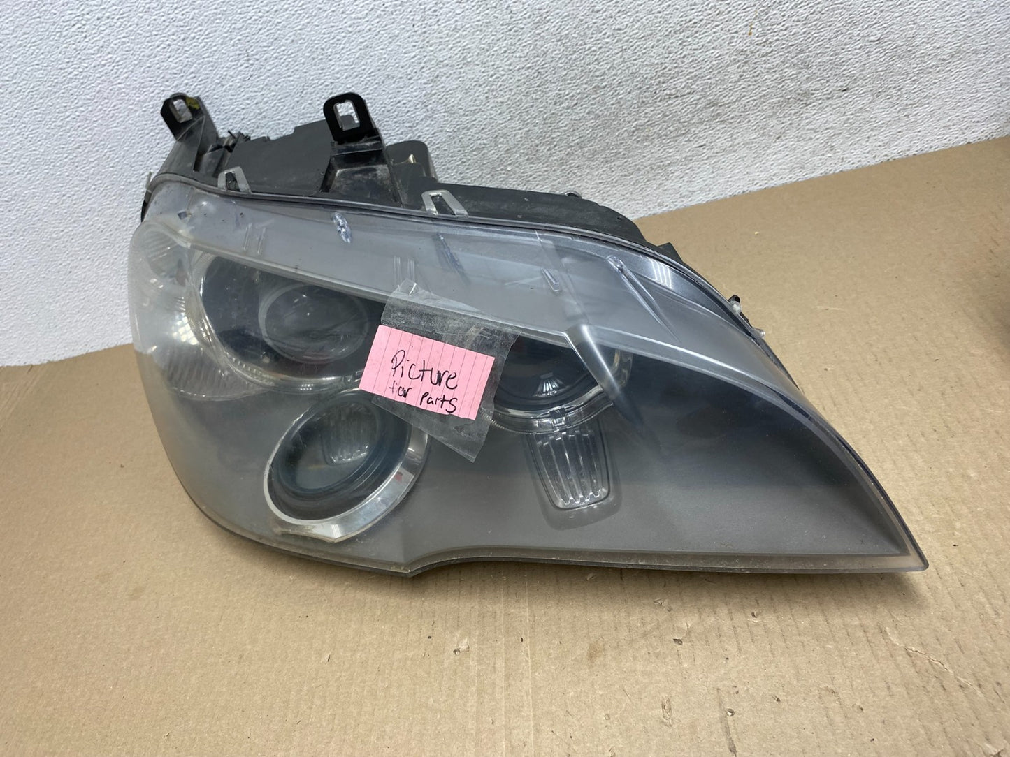 2011 to 2013 BMW X5 Right Passenger RH Side Headlight Xenon HID AF5840 DW1