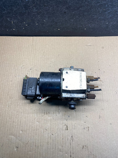 2006 Jeep Grand Cherokee Commander Fuse Box Relay Body Module BCM AH1650 DG1