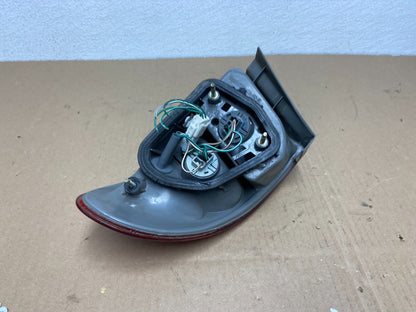 1998 1999 2000 Toyota Corolla Left Driver Lh Side Tail light AB6387 DW4