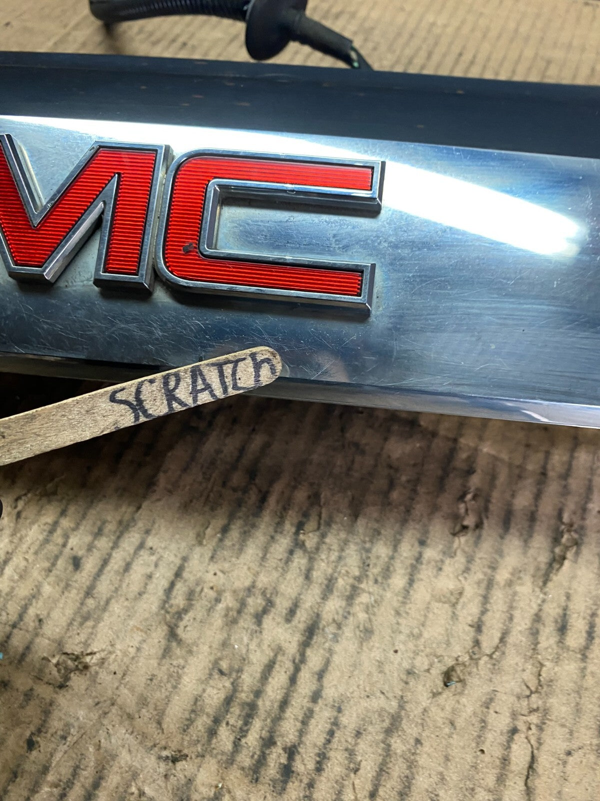 2010-2015 Gmc Terrain Lift Gate Handle Trim Back Up Camera 20881057 N0833 DG7