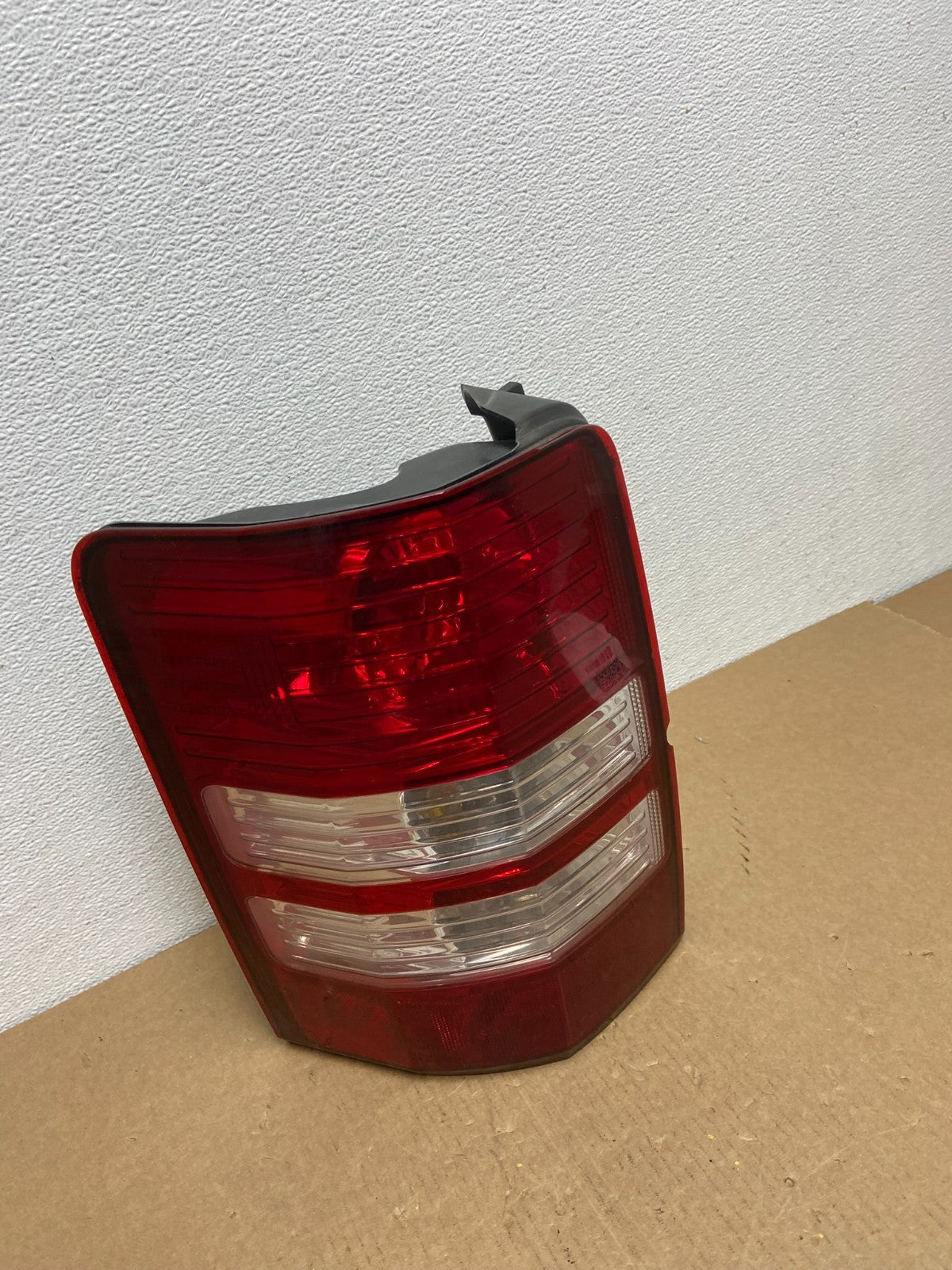 2008 to 2012 Jeep Liberty Left Driver Side Lh Tail Light OEM AC1111 DW2