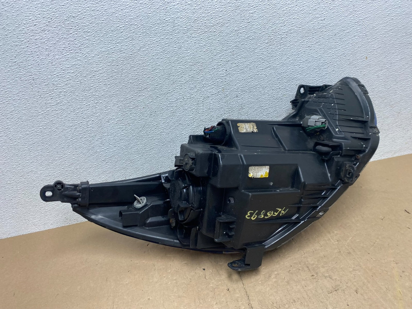 2013 to 2017 Hyundai Accent Left Driver LH Side Headlight AE6893 DW7