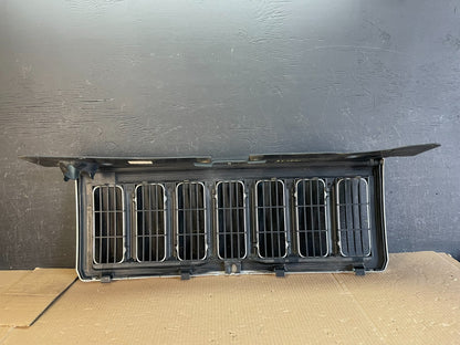 2006 to 2010 Jeep Commander Front Upper Grill Grille AE3751 DG3