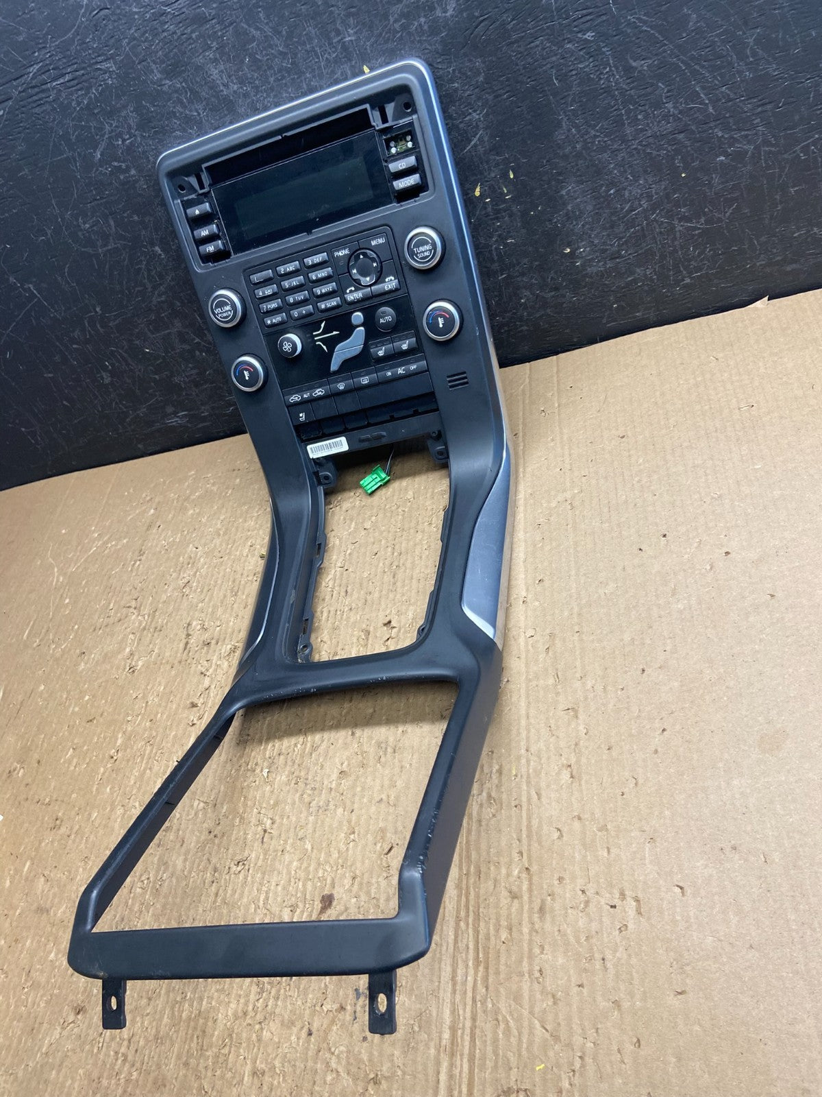 2008-2011 Volvo S80 XC70 Climate Control Radio Bezel Panel Trim AF1612 DG2