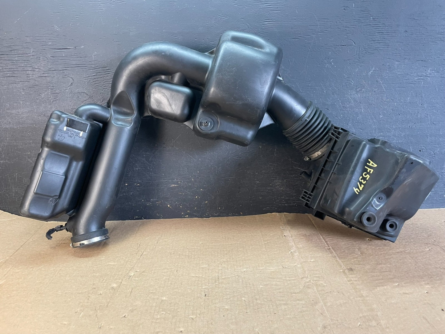 2011 - 2013 Dodge Durango 3.6L Resonator Air Intake Tube af5374 DG5