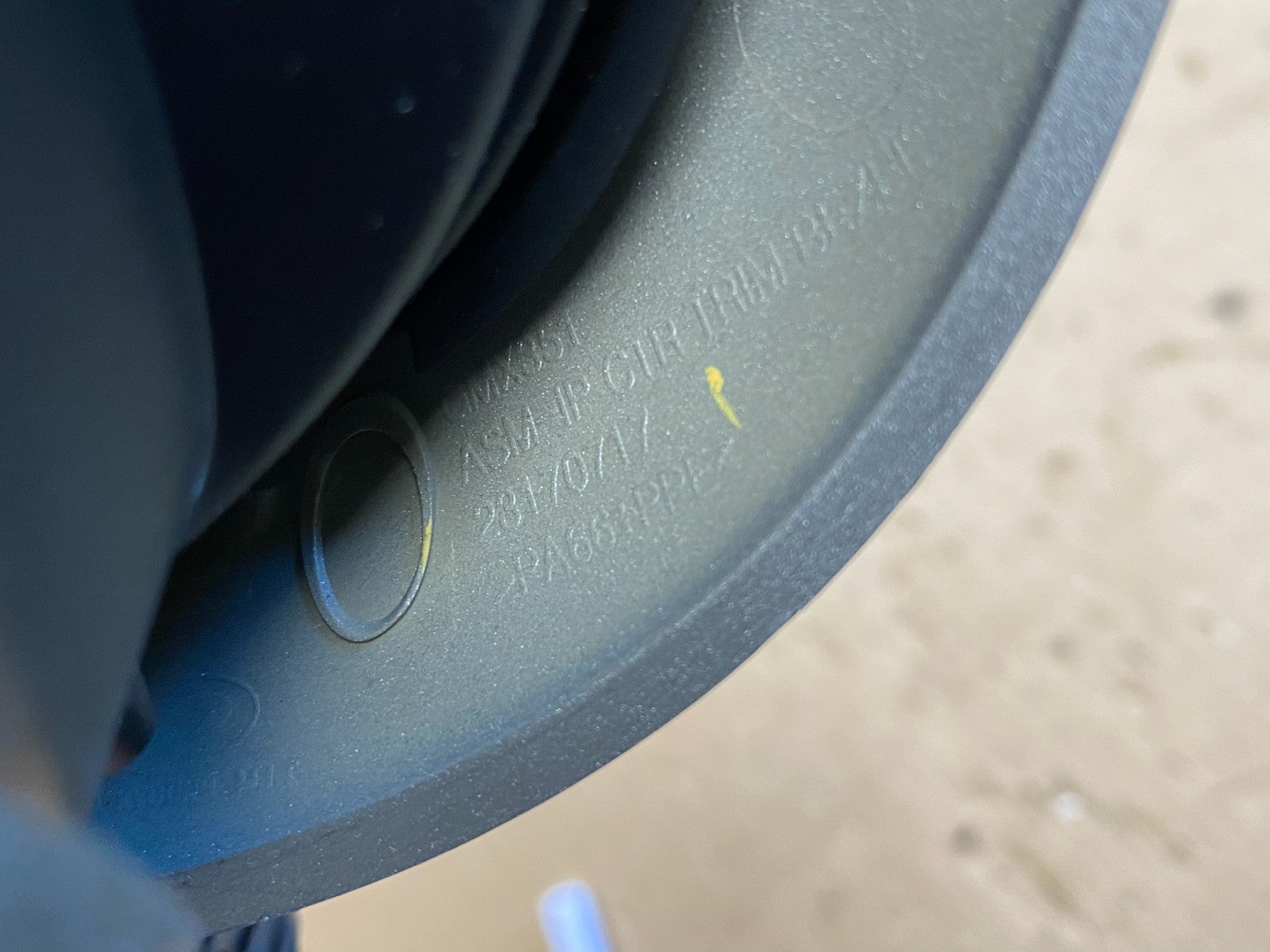 2013-2016 Chevrolet Malibu Center Radio Switch Air Vent Trim Bezel AC6636 DG5