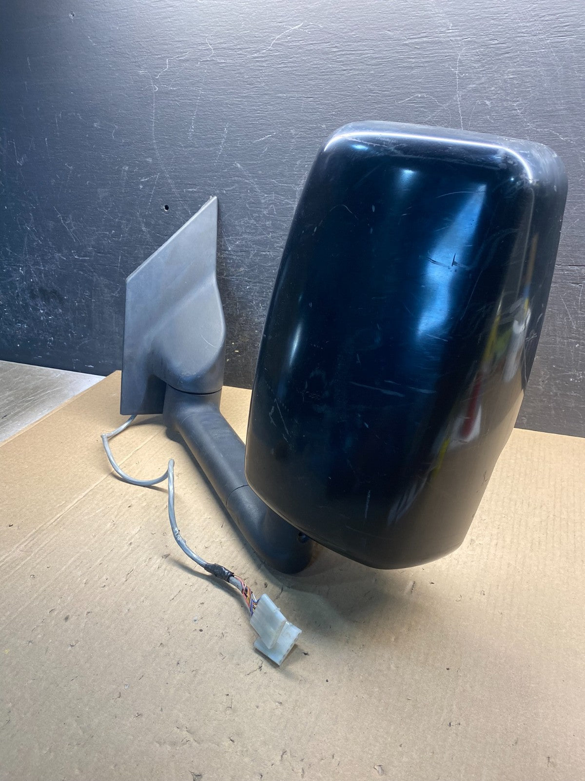 2003 to 2017 Chevrolet Express G2500 G3500 Left Side Door View Mirror AH3381 PS2
