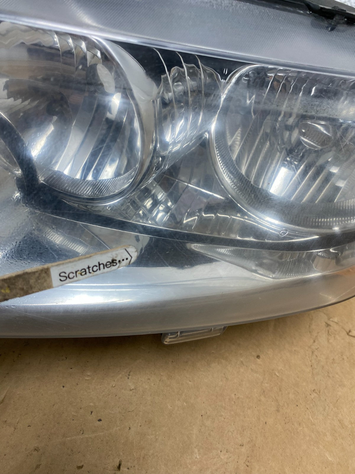2011 to 2013 Jeep Grand Cherokee Halogen Left Driver Lh Headlight AC8420 DW3