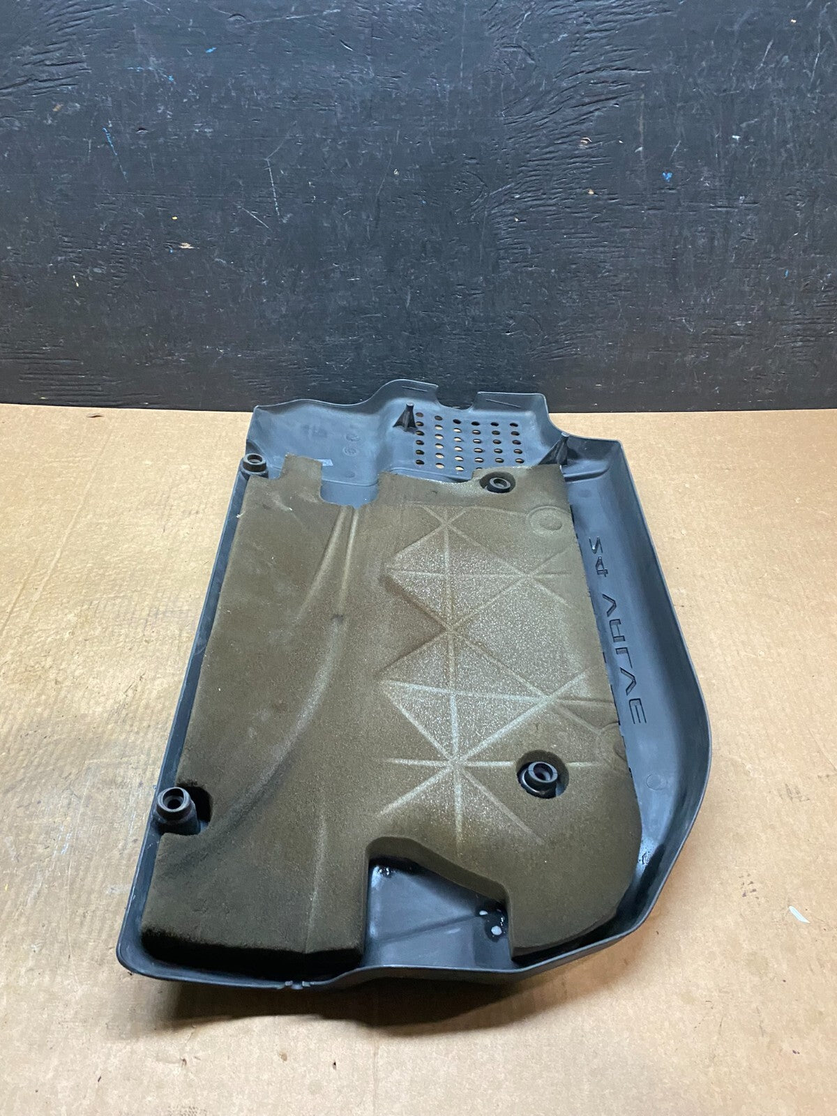 2004 2005 2006 Chrysler Pacifica 3.5L Engine Cover Motor H4697 DG17