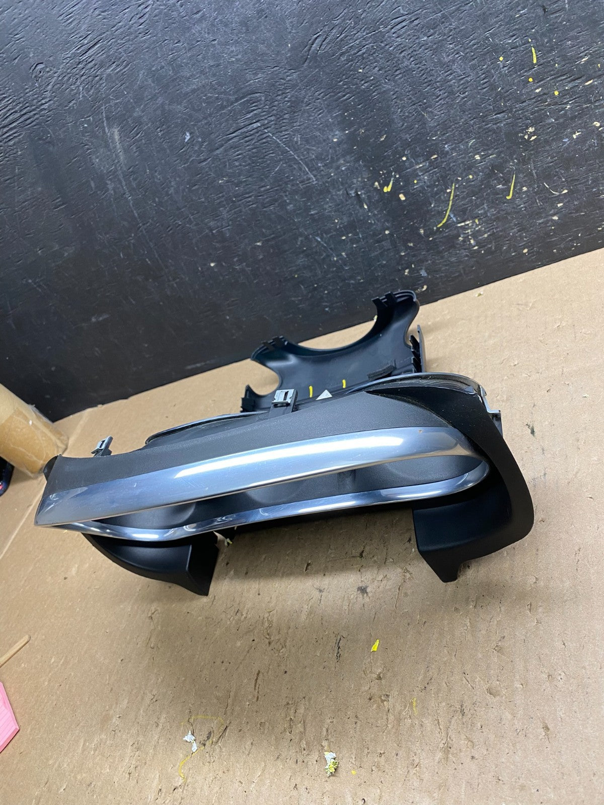 2011-2014 Chrysler 200 Speedometer Instrument Cluster Gauge Bezel Trim T5827 DG2