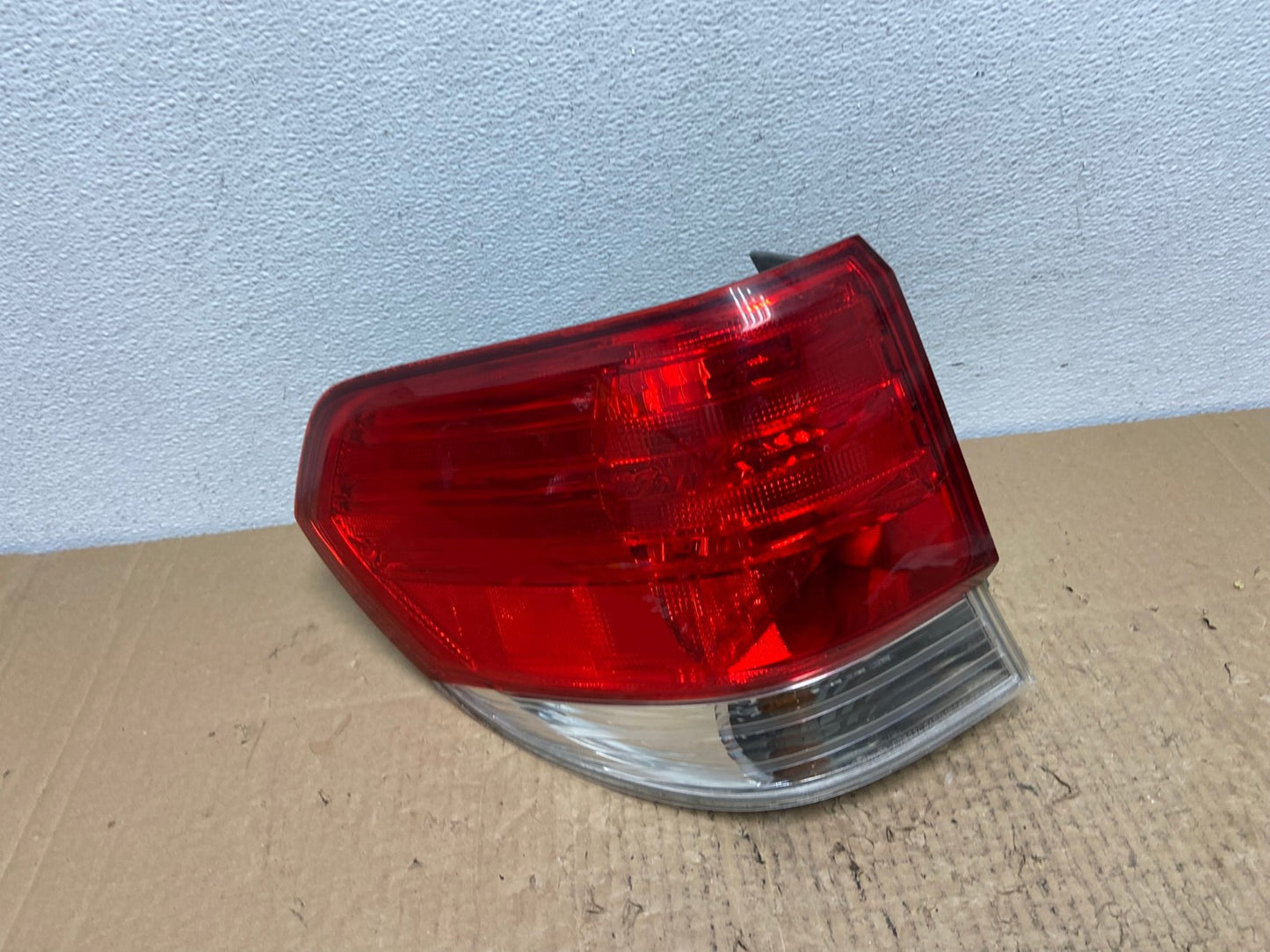 2008 2009 2010 Honda Odyssey Left Driver LH Side Tail Light AC4017 LK0