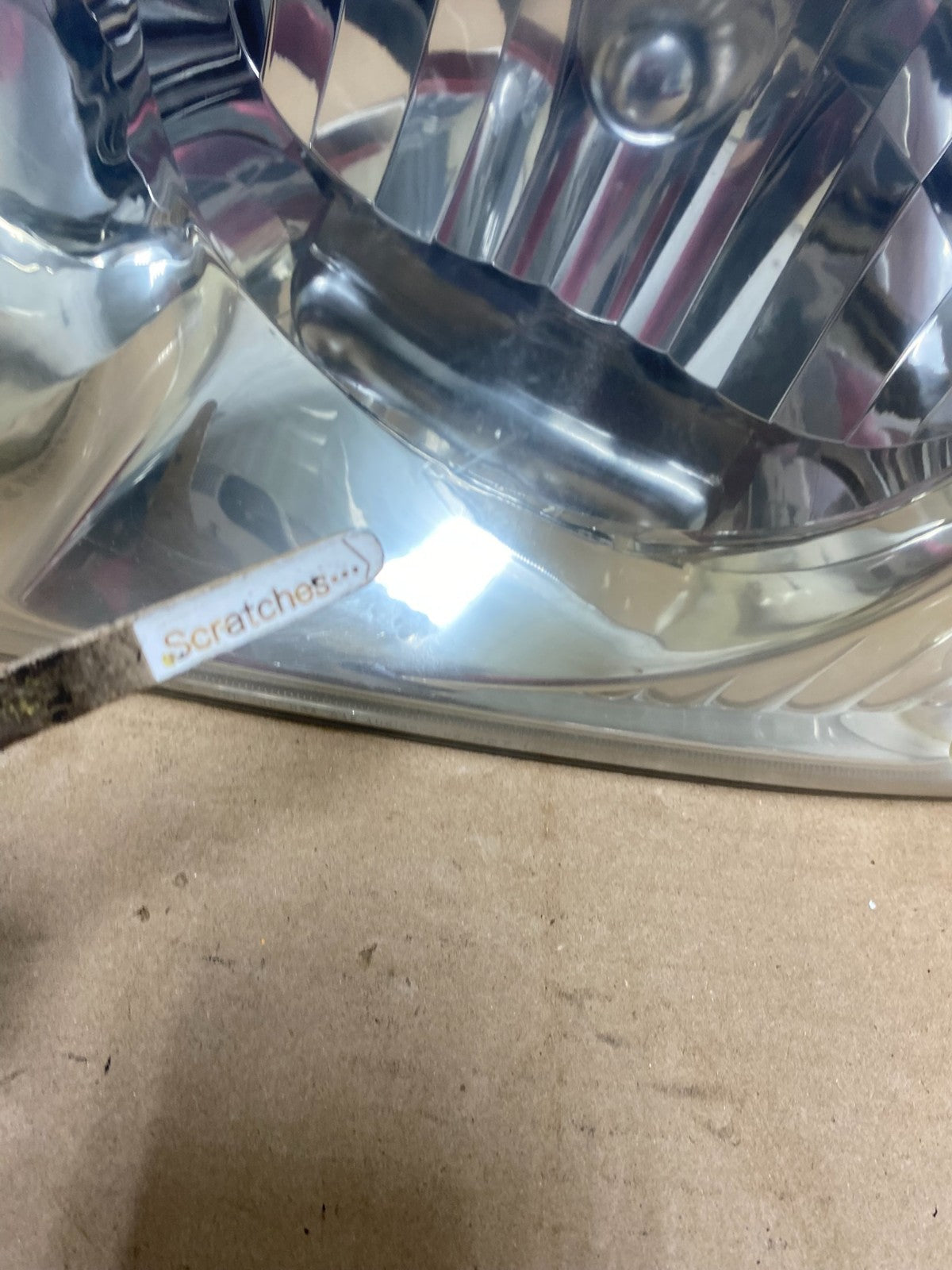 2001 to 2004 Nissan Frontier Left+Right Halogen Headlights AH9394 DW4