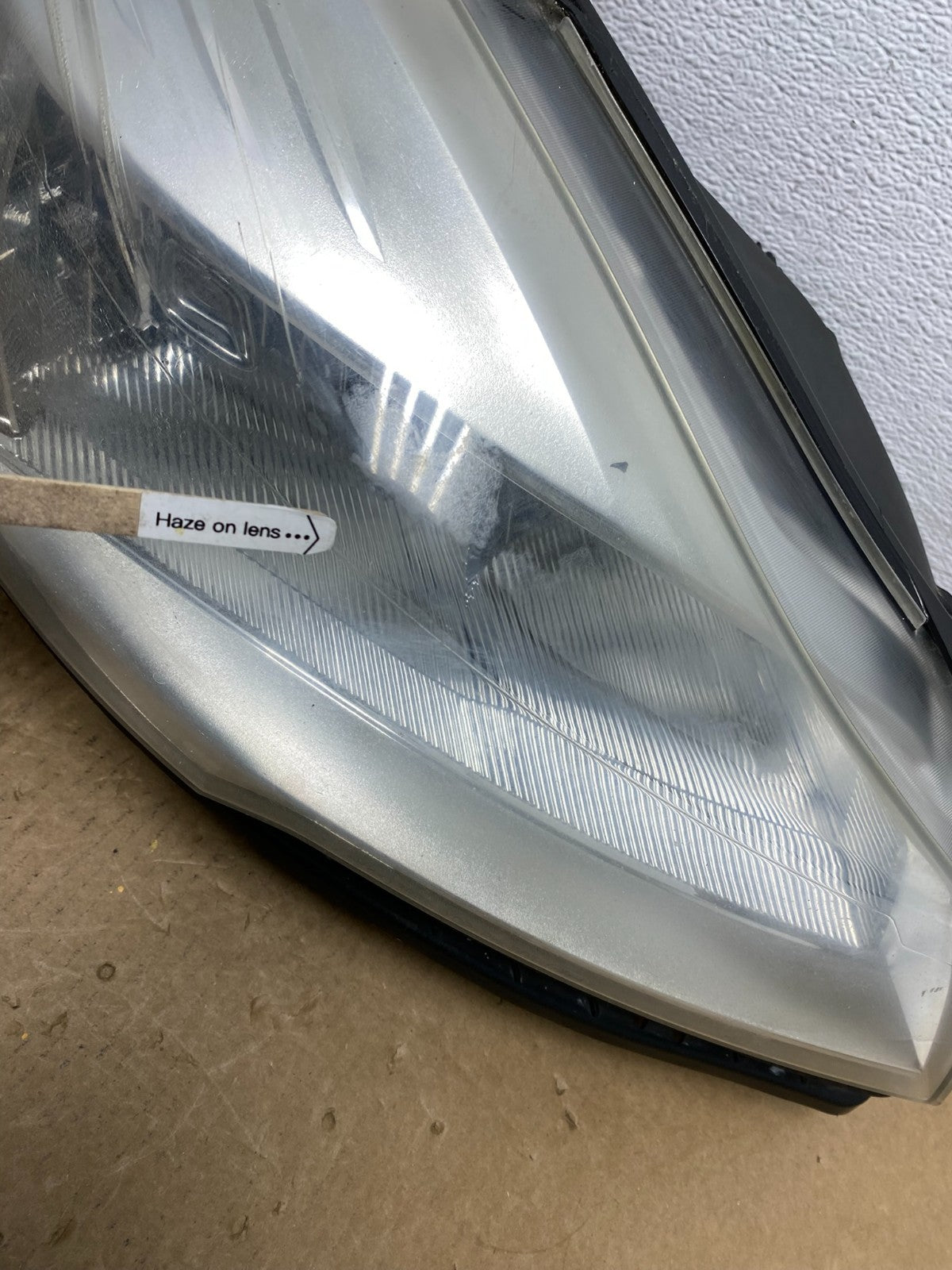2013 - 2016 Ford Escape Headlight Right Passenger RH Side Halogen AC1211 DW5