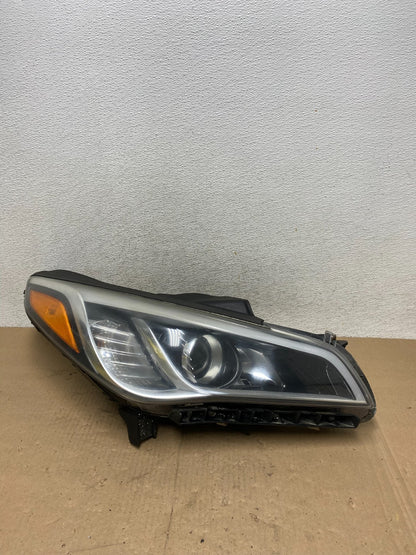 2015-2017 Hyundai Sonata Right Passenger RH Side Halogen Headlight AG4702 DW0