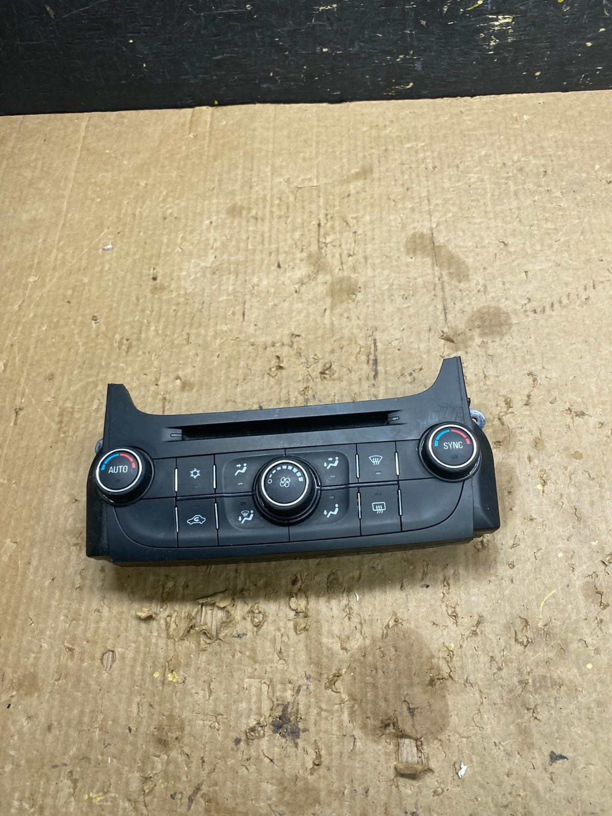 2014 2015 Chevrolet Malibu AM FM Radio Control Panel Z7311 DG0