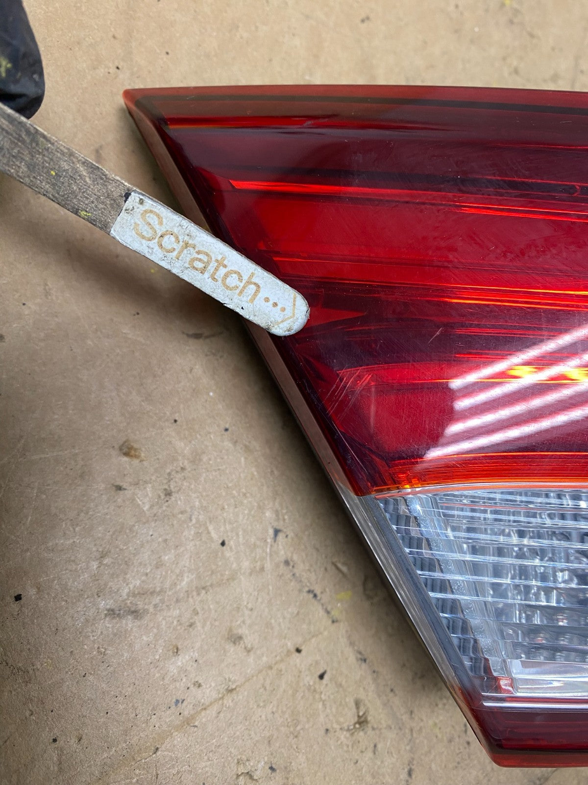 2015 to 2017 Chrysler 200 Sedan Left Driver Side Inner Tail Light Oem X7101 PS4