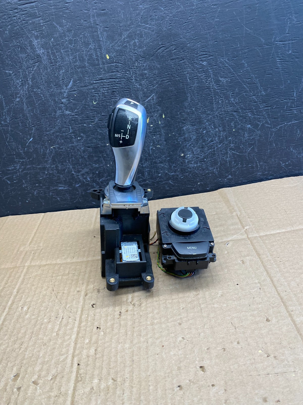 2007 - 2013 BMW X5 E70 Shift Shifter Selector Gear W/ Menu Switch AC9421 DG0