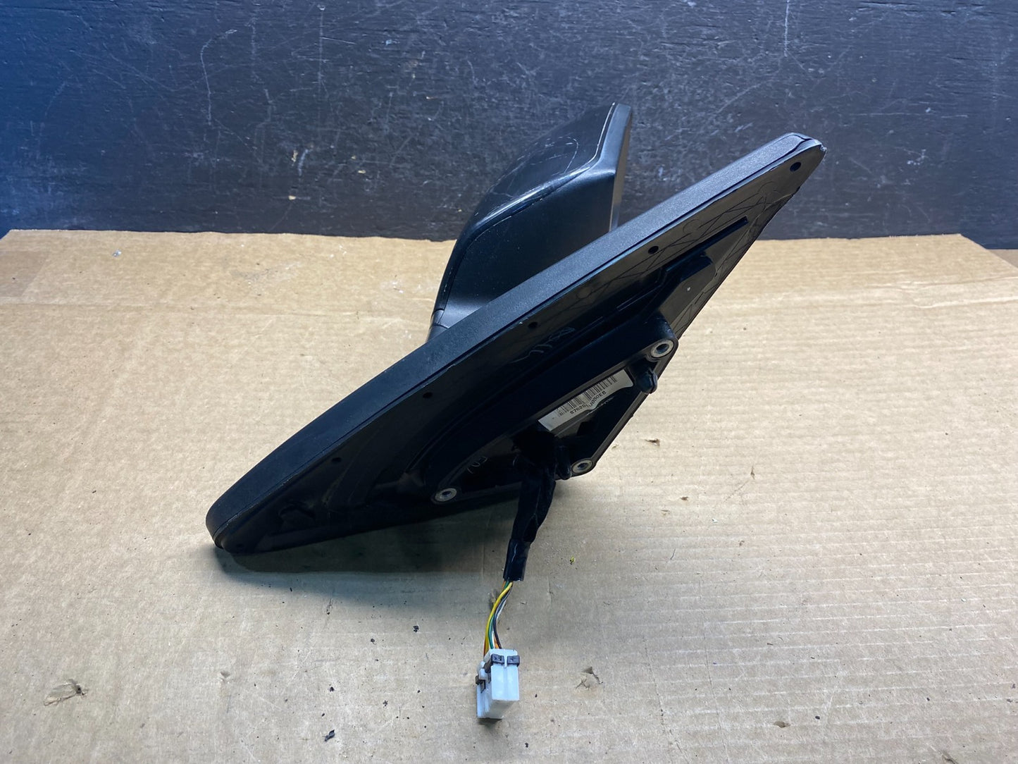 2011 to 2015 Kia Sorento Right Passenger Door Mirror Turn Signal AD9686 DW3