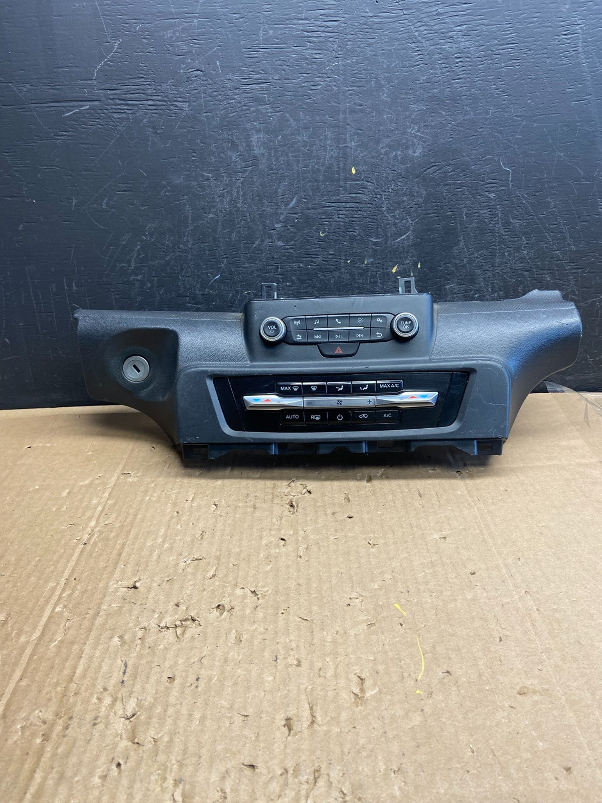 2020 to 2023 Ford Explorer A/C Heater Climate Control Panel AD2273 DG0
