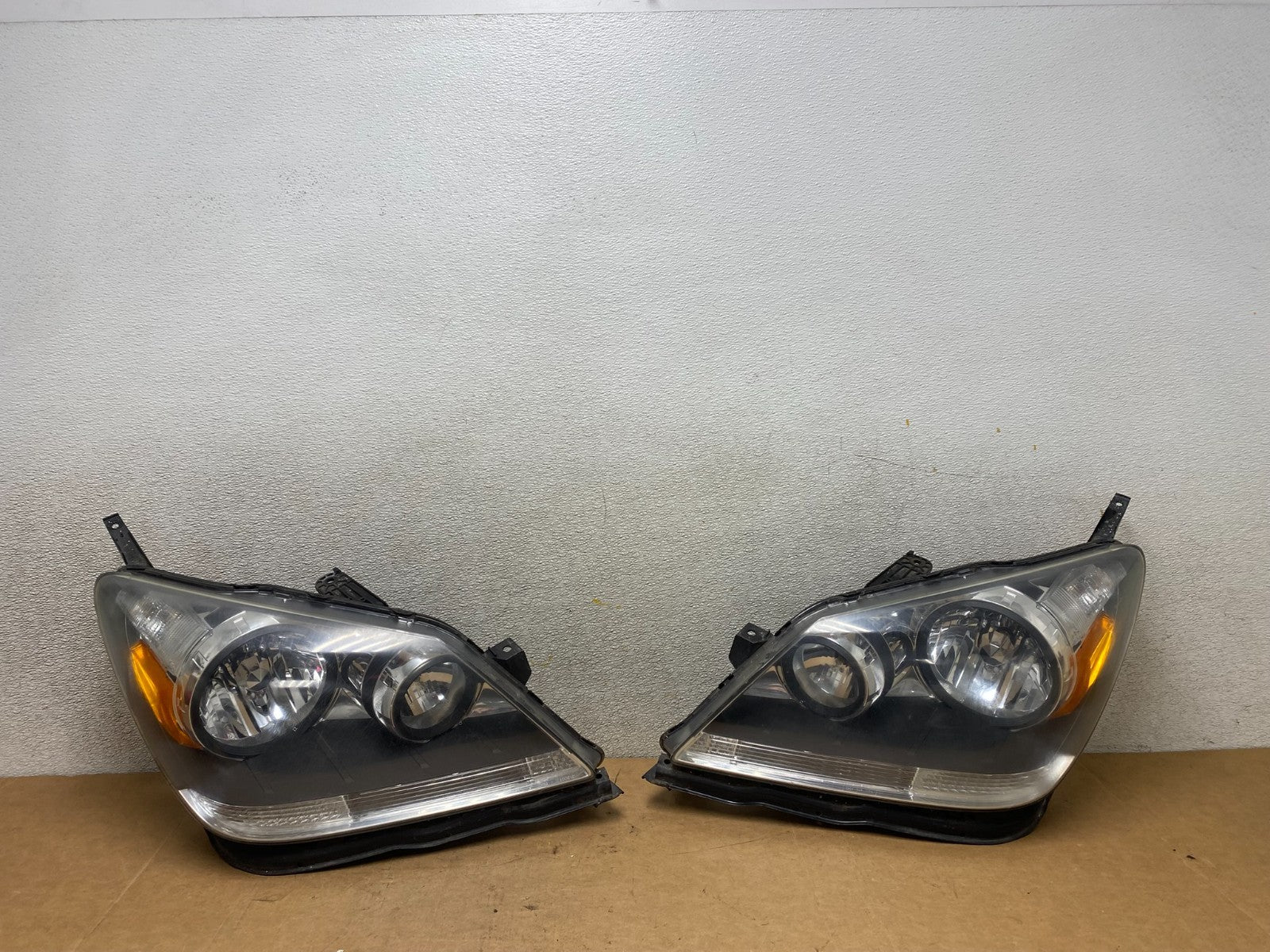 2005 2006 2007 Honda Odyssey Left+Right Set Halogen Headlights X3876 DW0