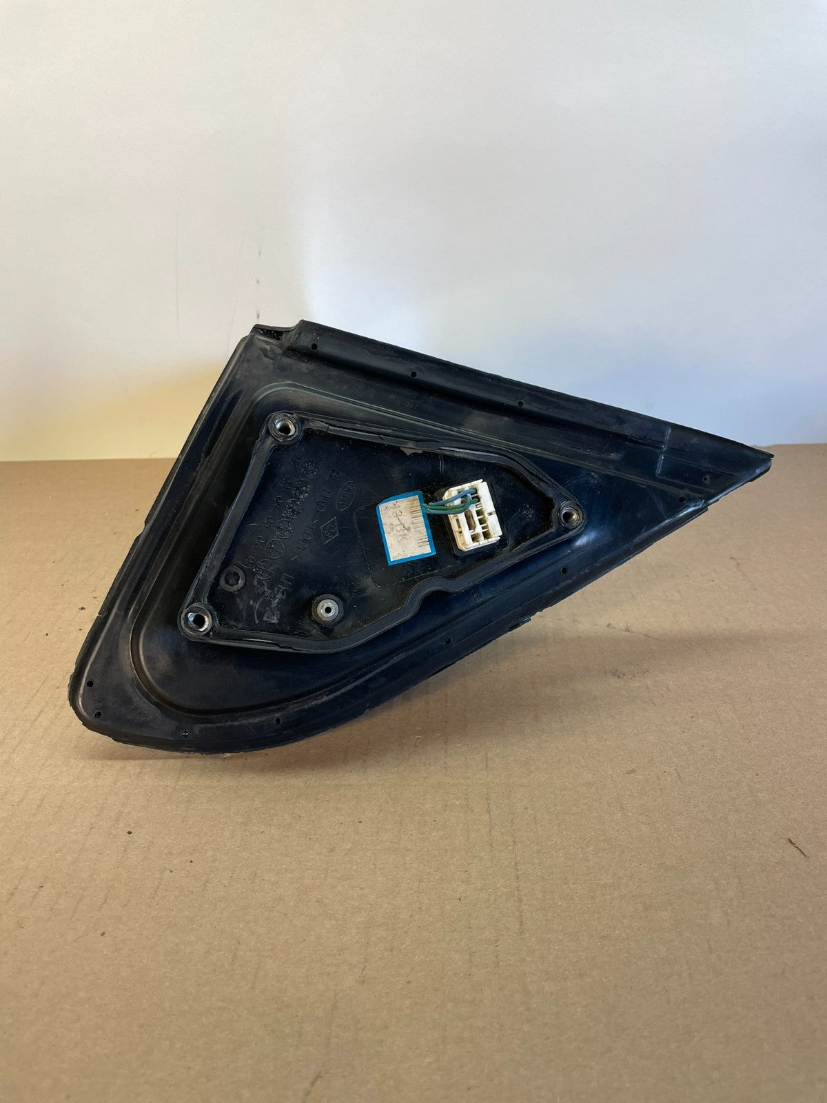 2003 to 2009 Kia Sorento Left Driver LH Door Mirror AH0427 DG4