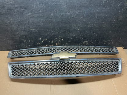 2007 to 2014 Chevrolet Avalanche Front Upper Lower Set Grill Grille Oem Z5723 DG0