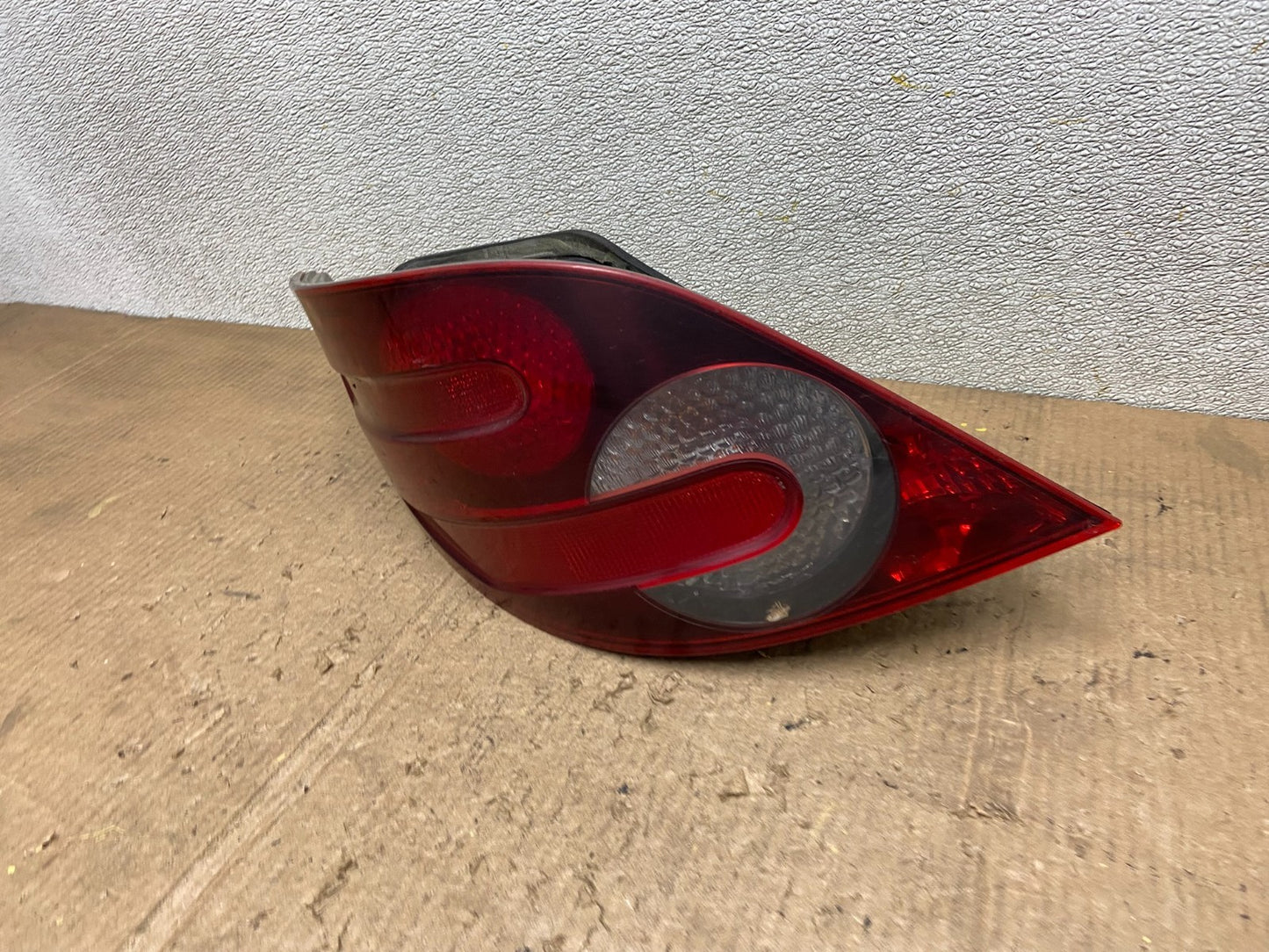2006 to 2010 Mercedes W251 R-Class Left Driver LH Smoked Tail Light AA8373 LK1