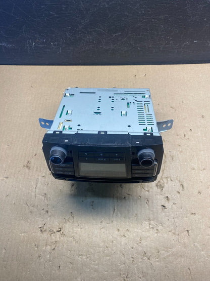 2011 to 2012 Hyundai Sonata Am Fm Cd Player Radio Receiver AC8967 DG4