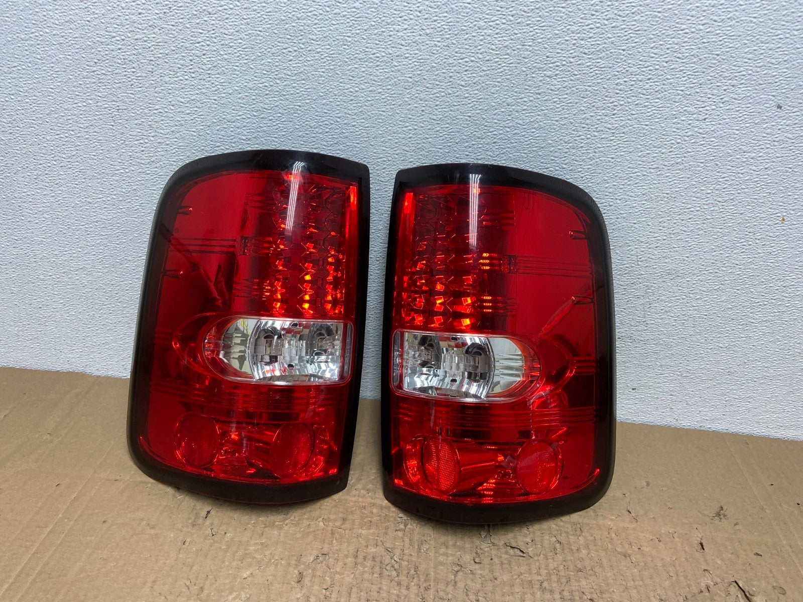 2004 to 2008 Ford F150 F-150 Left+Right Side Tail Light AC55070