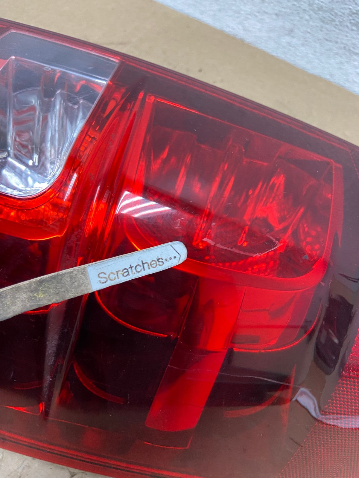 2008-2014 Chevrolet Tahoe Suburban Driver Lh Left Side Tail Light AG1126 LK3