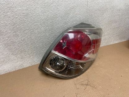 2004 - 2008 Toyota Matrix Right Passenger RH Side Tail Light OEM AB5013 LK2