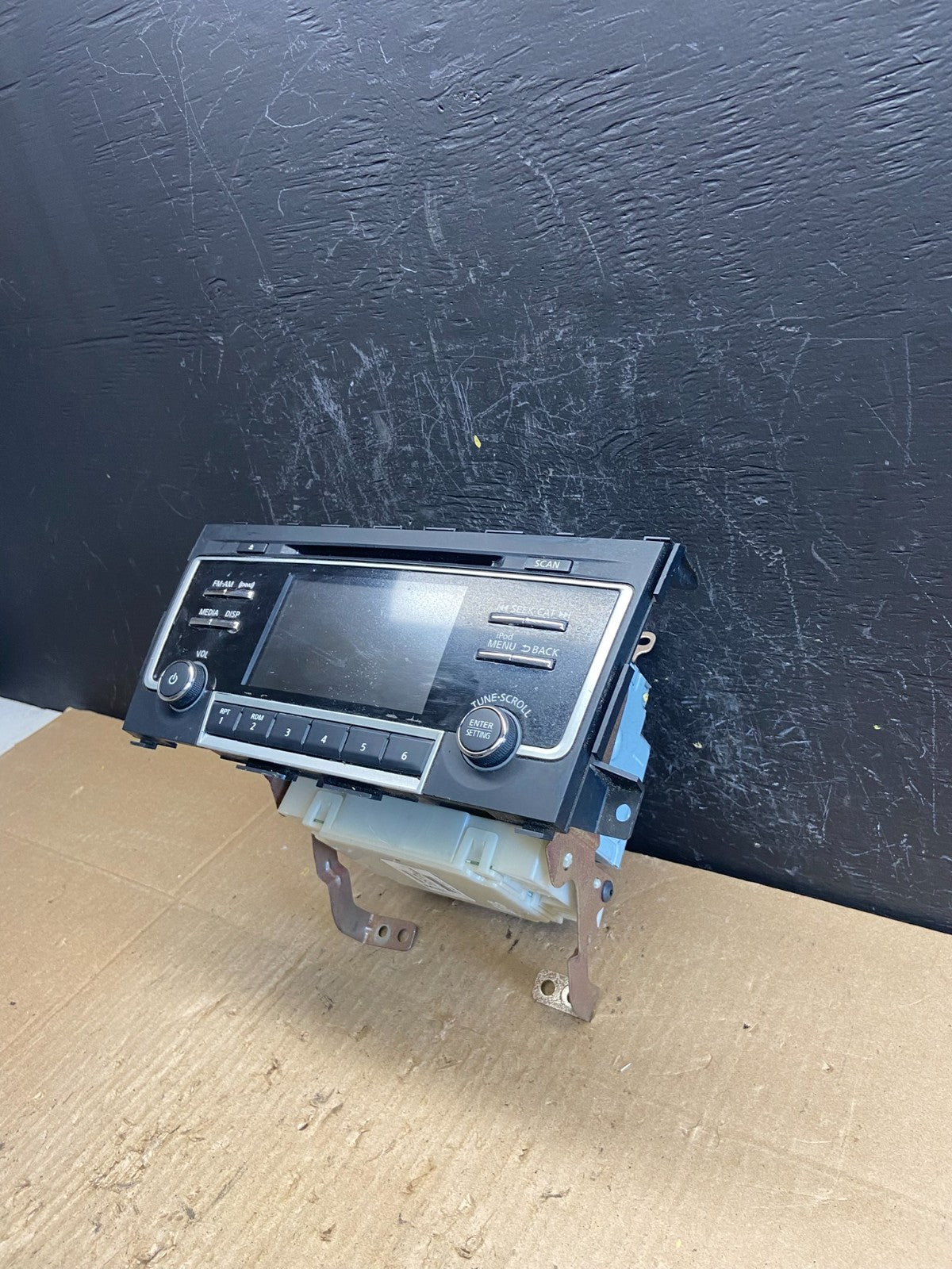 2017 2018 Nissan Altima Radio Screen Receiver AM-FM CD Player OEM ac4863  DG4