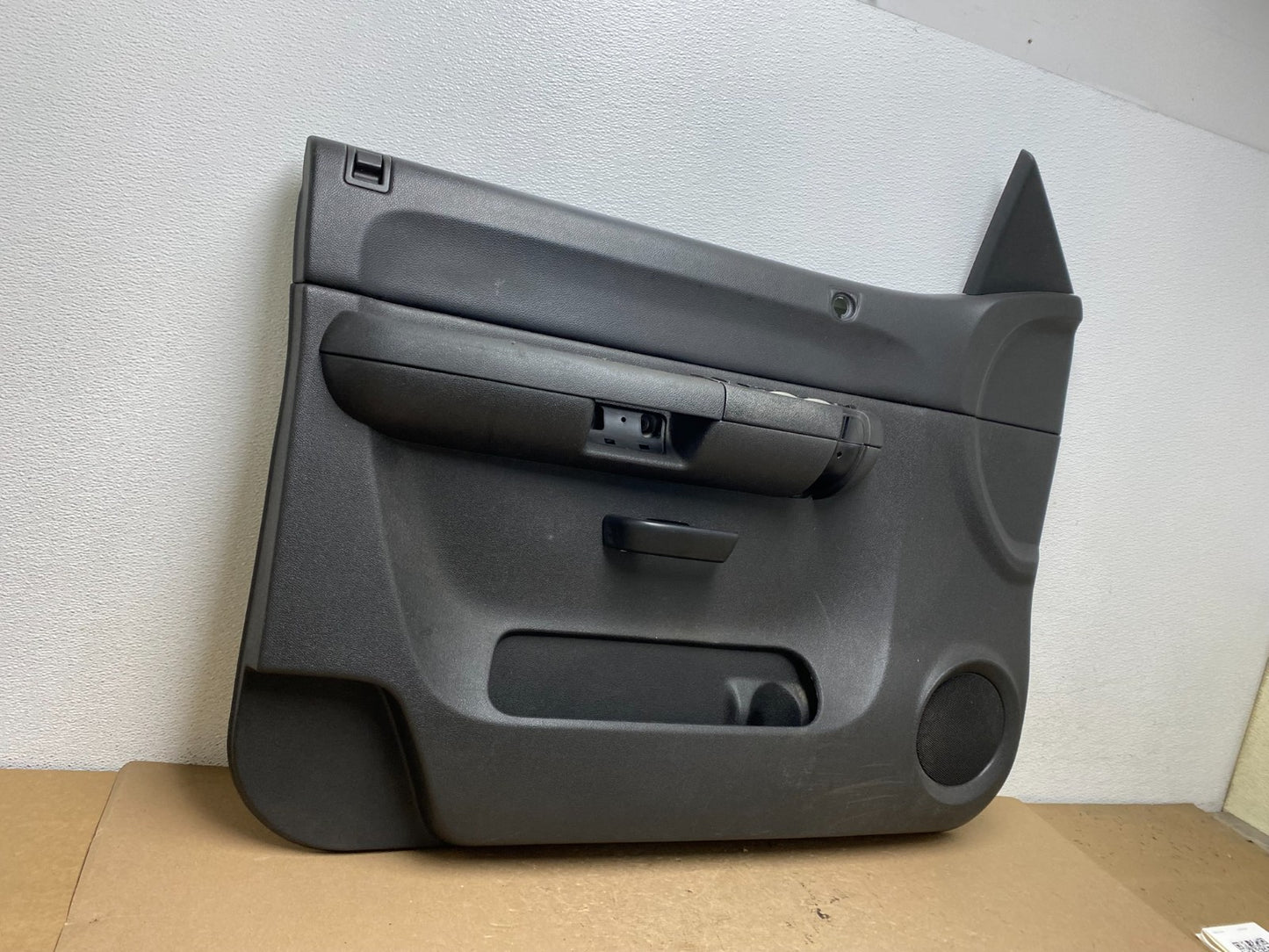 2007 to 2009 GMC Sierra Silverado Left Driver Side Door Panel AF49632