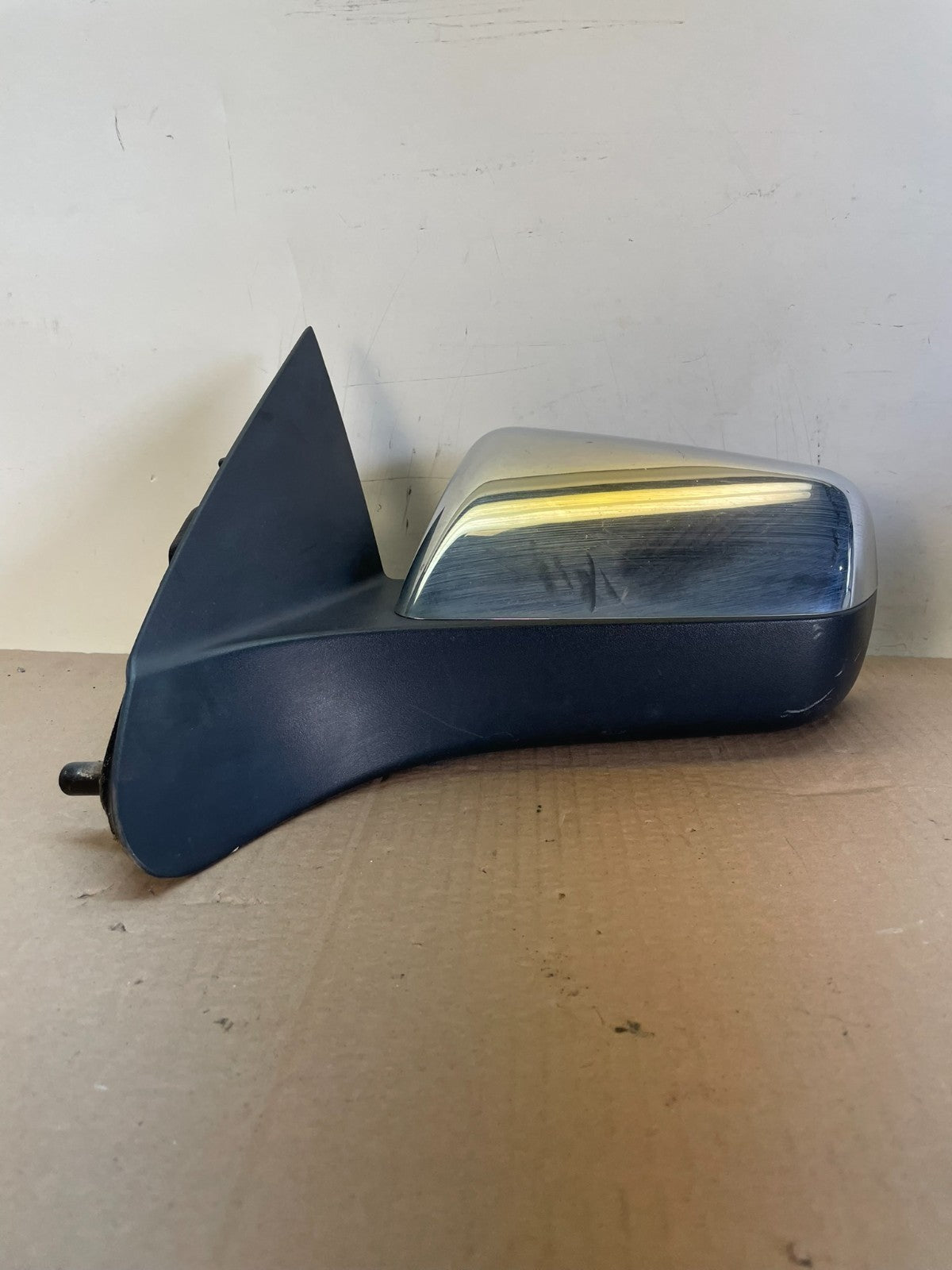 2008 to 2011 Ford Focus Left Driver View Door Mirror AH6498 DG0