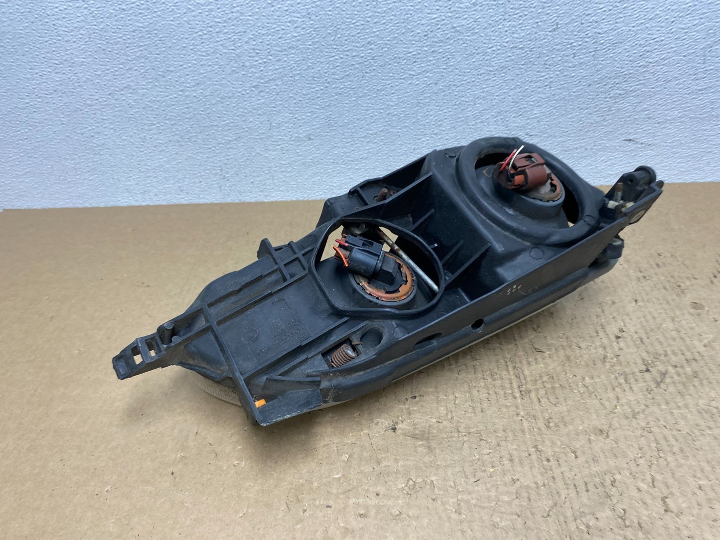 1993 to 1997 Toyota Corolla Left Driver LH Side Headlight AC1579 DW4