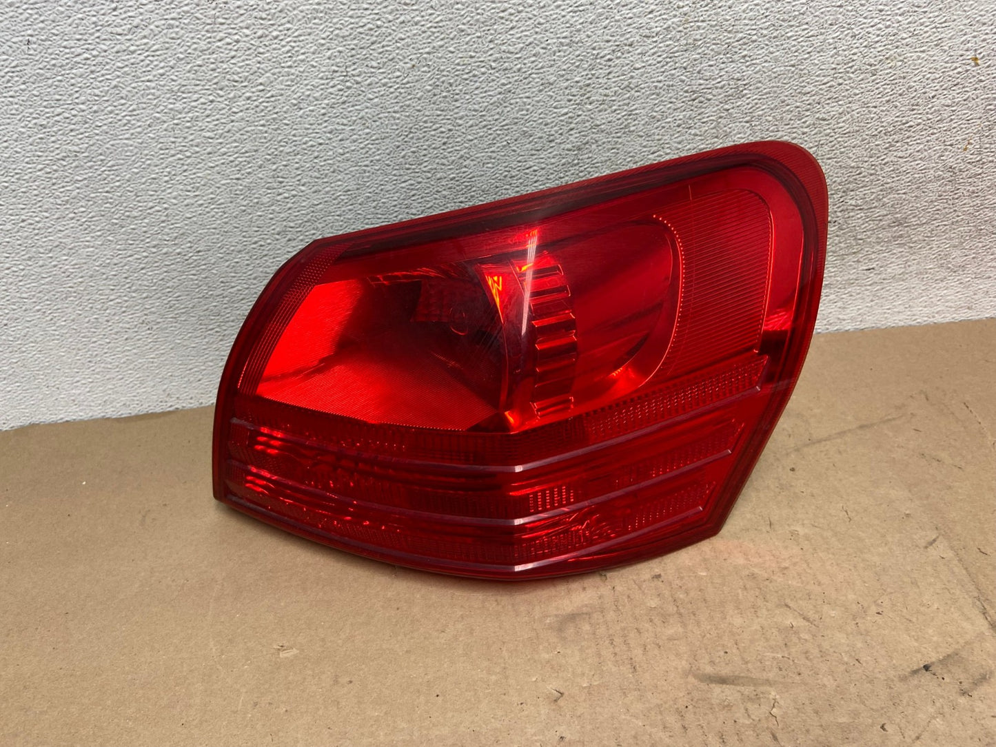 2008 to 2015 Nissan Rogue Right Passenger Rh Side Tail Light AG4630 LK0