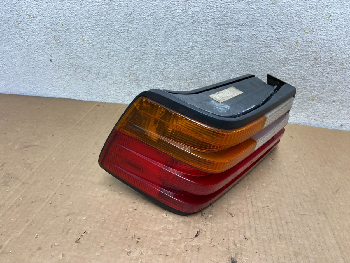 1994 to 1995 Mercedes E Class W124 Left Driver LH Side Tail Light AI8967 LK2