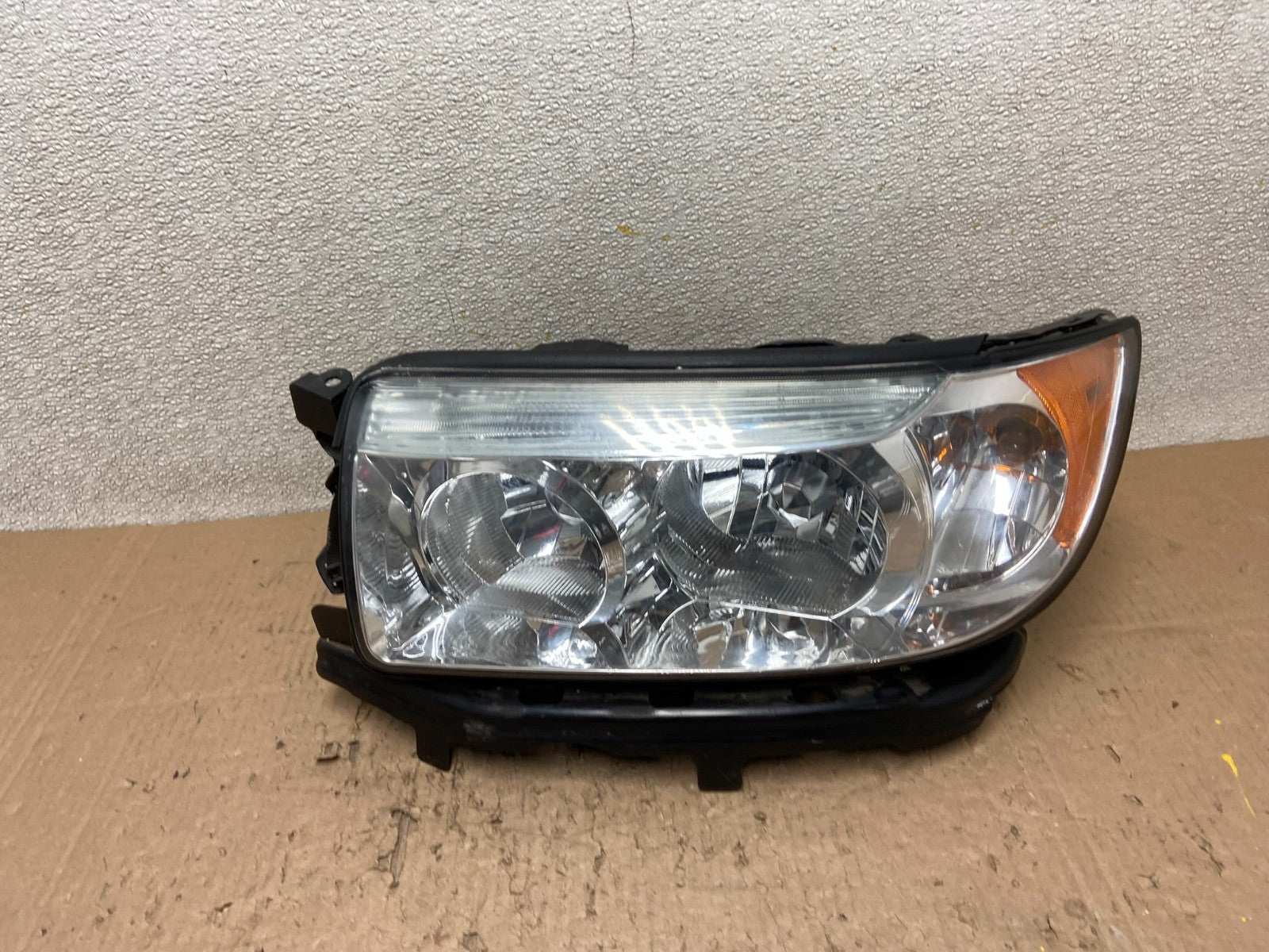 2006 2007 2008 Subaru Forester Left Driver LH Headlight Halogen Oem Y0447 GD0