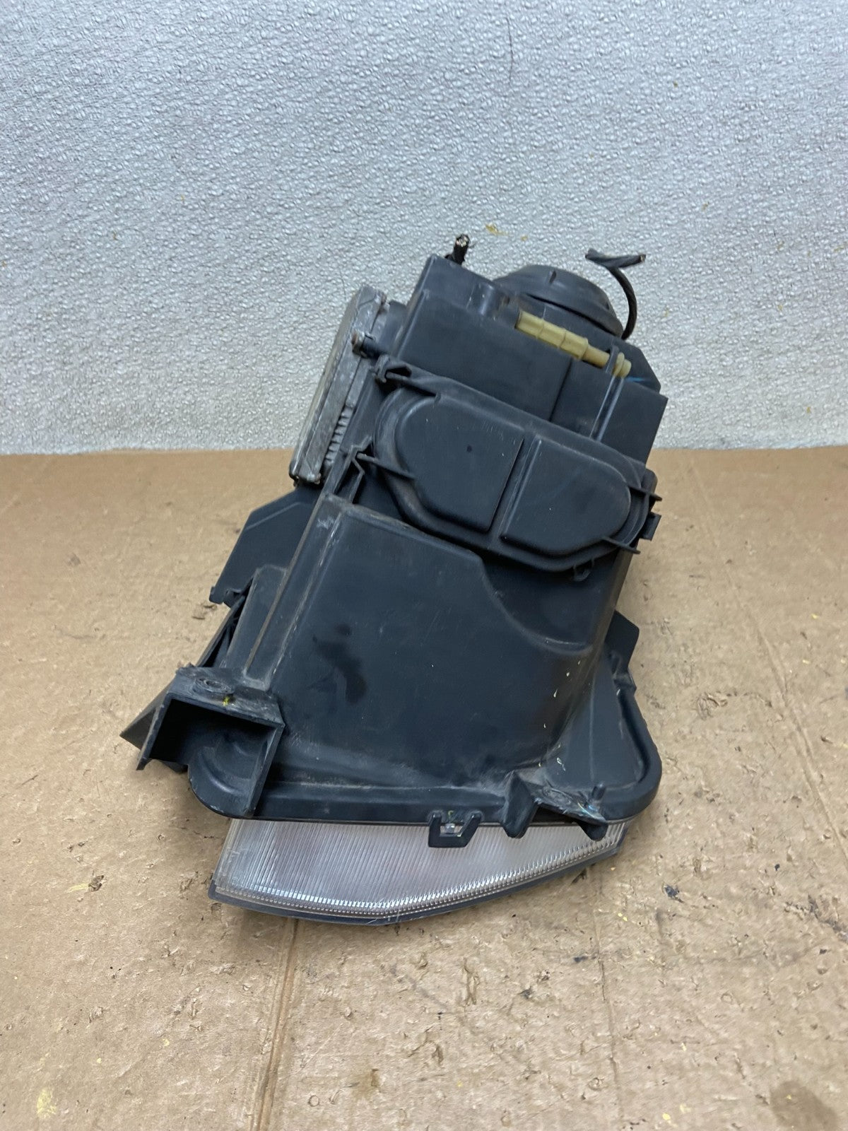 Xenon 2007 to 2010 Lincoln MKX Headlight Left Driver LH Side AD1185 DW9