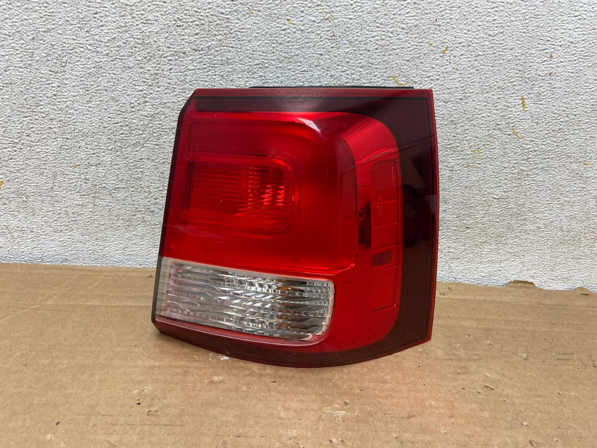2014 2015 Kia Sorento Right Passenger Rh Tail Light AH8456 LK0