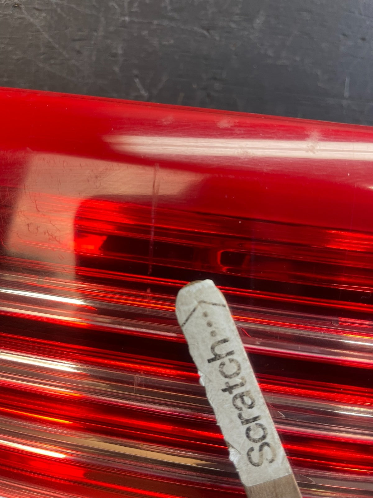 2010 to 2019 Lincoln Mkt Trunk Center Tail Light Panel Camera AD5709 DW4
