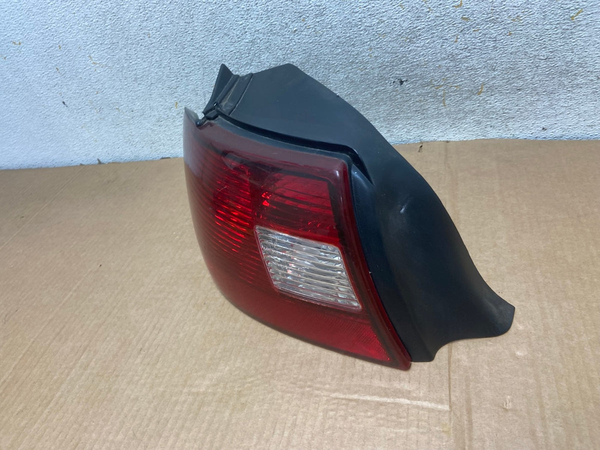 2000 - 2003 Mercury Sable Sedan Left Driver LH Side Tail Light AI6878 LK1