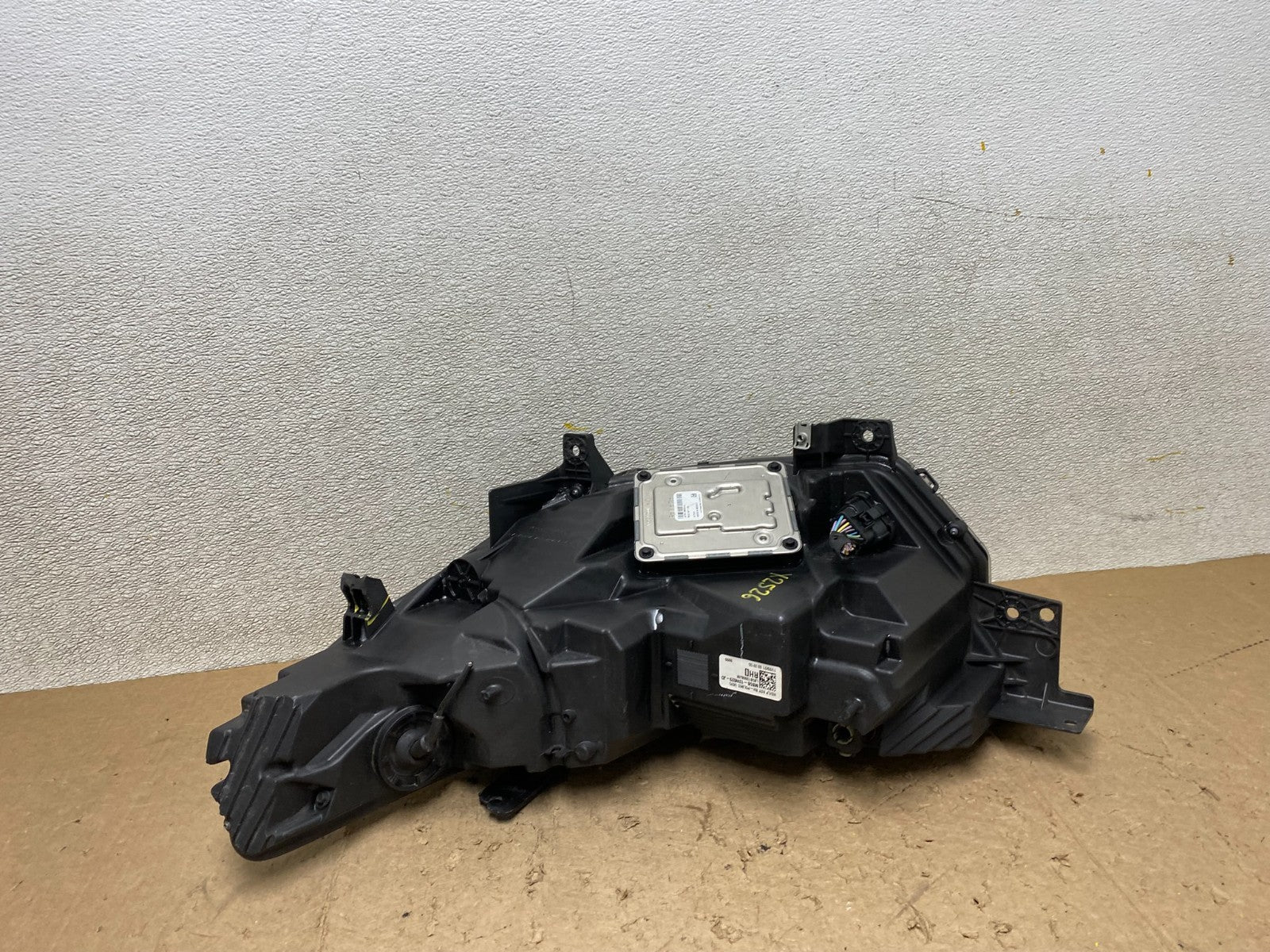 2020-2022 Ford Explorer Right Police Interceptor LED w/Module Headlight X2526 DG9