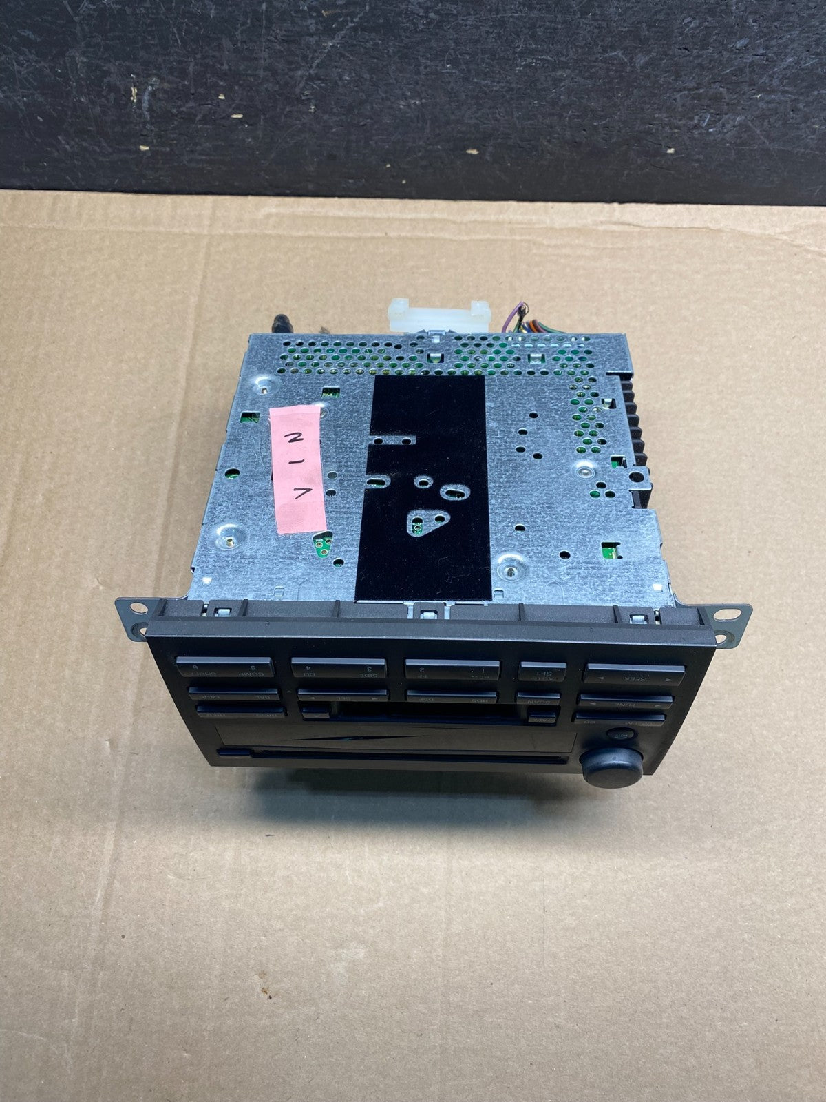 2003 - 2005 Lincoln Town Car RDS AM/FM Radio Tape CD Player ae7909 DG4