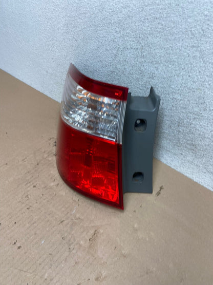 2005 2006 2007 Honda Odyssey Left Driver LH Side Tail Light AG6706 LK1
