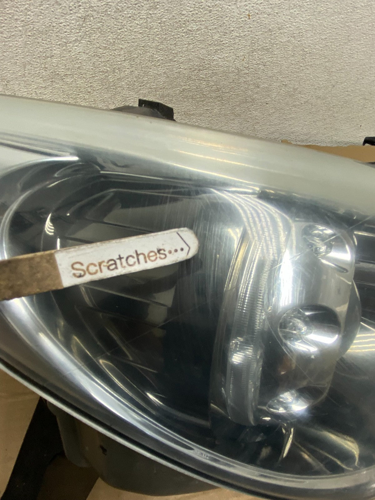 2013-2015 Infiniti JX35 QX60 Right Passenger Side Xenon Headlight AG8123 DW3