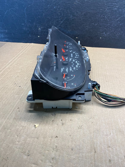 2004 to 2008 Ford E150 E250 Gauge Speedometer Cluster AE75792
