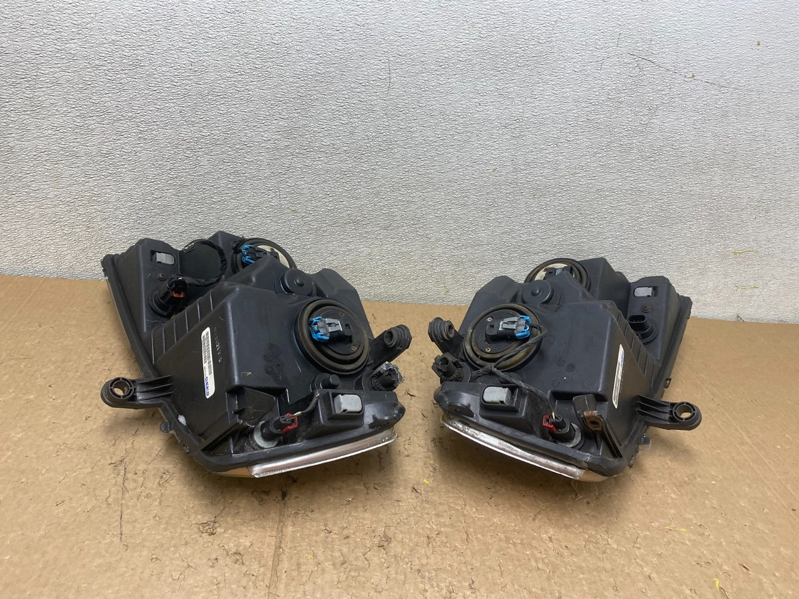 2008 to 2014 Dodge Avenger Left+Right Side Set Halogen Headlights V4413 DW8